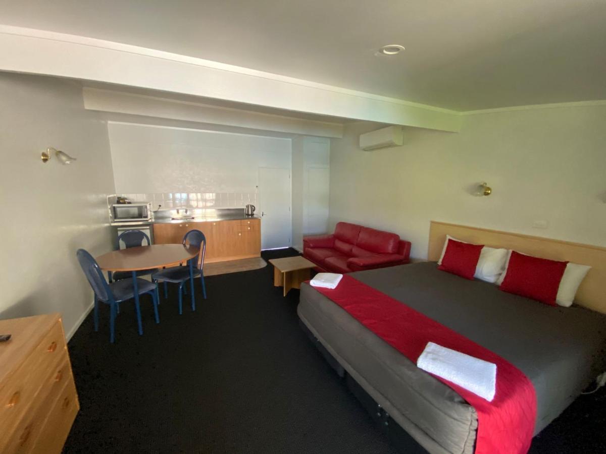 Grove Park Motor Lodge 블레넘 외부 사진
